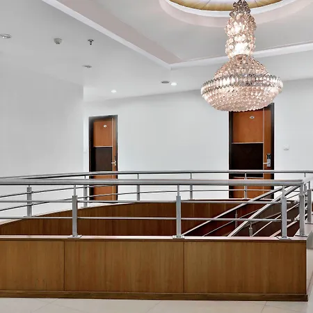 Oyo 12384 Hotel Serene Majestic-3