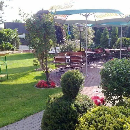 Hotel Am Wintergarten-2