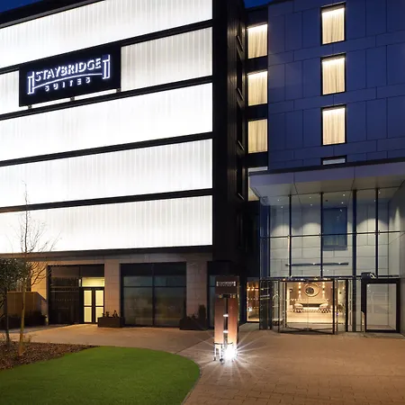 Staybridge Suites London Heathrow - Bath Road, An Ihg Aparthotel-3