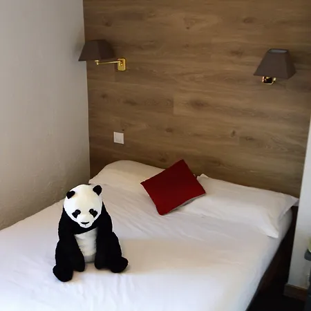 Hotel Panda-3