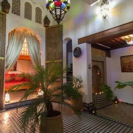 Riad Sanaa Rose-3