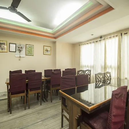 Oyo 3476 Hotel White Mountain-3