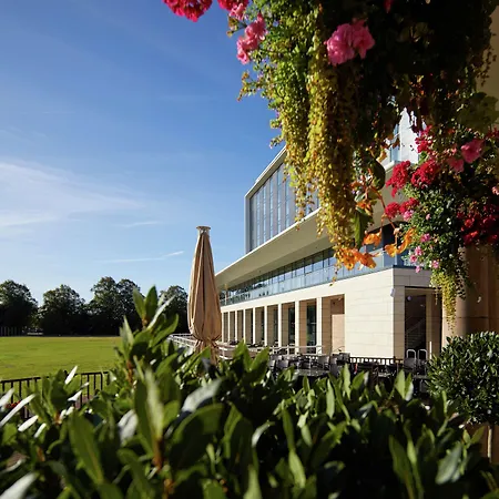 Hilton Garden Inn Doncaster Racecourse-3