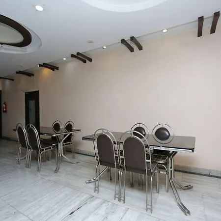 Oyo 12914 Hotel Jagdish-3