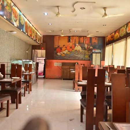 Hotel Sai Sparsh-150 Meters From Saibaba Temple-3