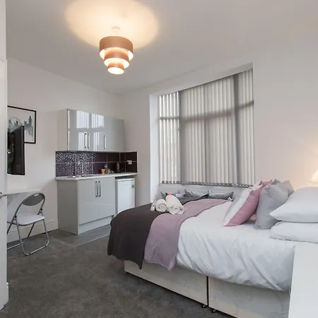 Townhouse Plus @ West Street Crewe-2