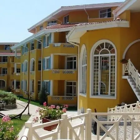 Blue Orange Beach Resort-2