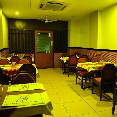 Iroomz Hotel Pawan-2