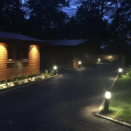 Shellow Lane Lodges-3
