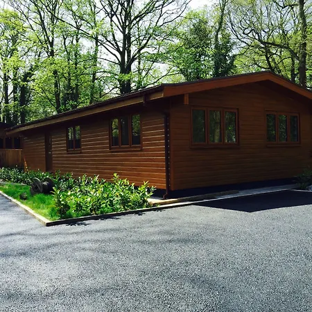 Shellow Lane Lodges-2