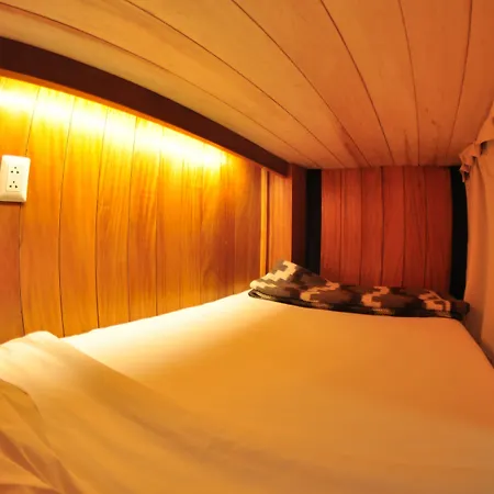 Nao Victoria Hostel-3