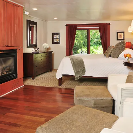 1795 Acorn Inn Bed And Breakfast-3