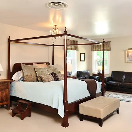 1795 Acorn Inn Bed And Breakfast-2