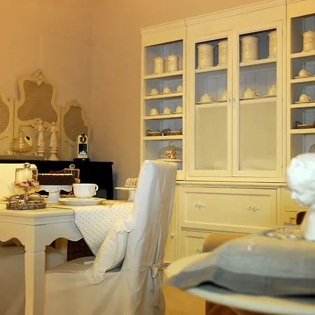 La Garconniere-Suite In Salerno Centro-3