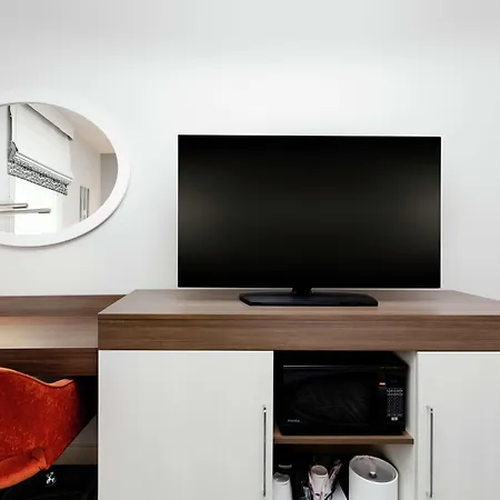 Hampton Inn Acworth-3