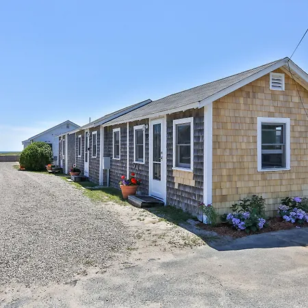 Truro Beach Cottages-2