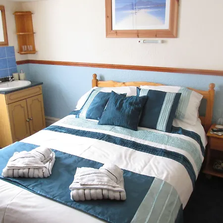Tregella Guest House-3