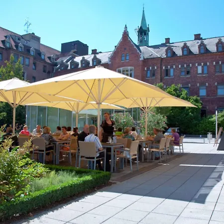 Hotel Am Alten Park-3