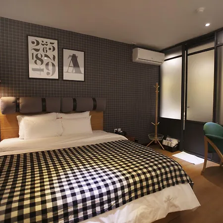 Hound Hotel Seomyeon-Beomcheon-2