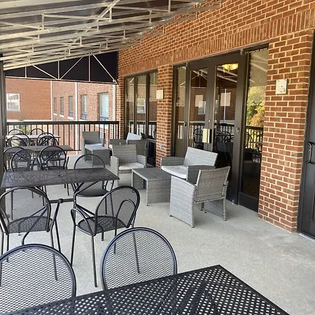 Asbury Inn & Suites-2