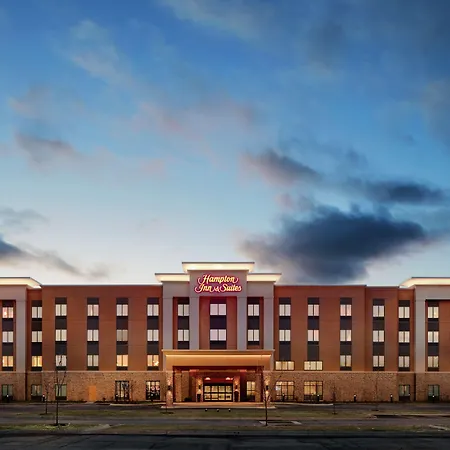 Hampton Inn & Suites Chicago/Waukegan-2