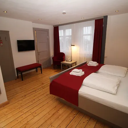 Hotel Zur Treene-3