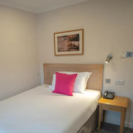 County Hotel-2