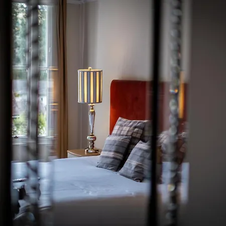 Ambleside Townhouse-2