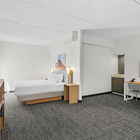 Spark By Hilton Des Plaines Chicago O'Hare-2