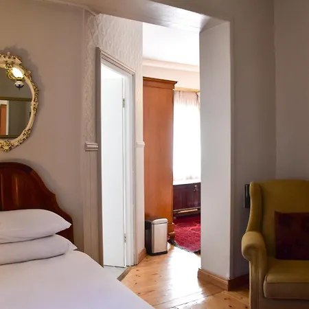 Hobbit Boutique Hotel-3