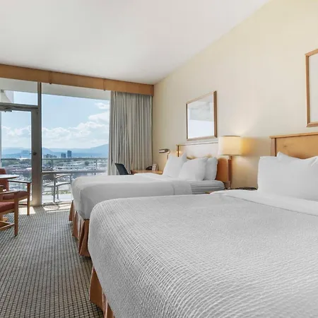 Best Western Plus Kelowna Hotel&Suites-2