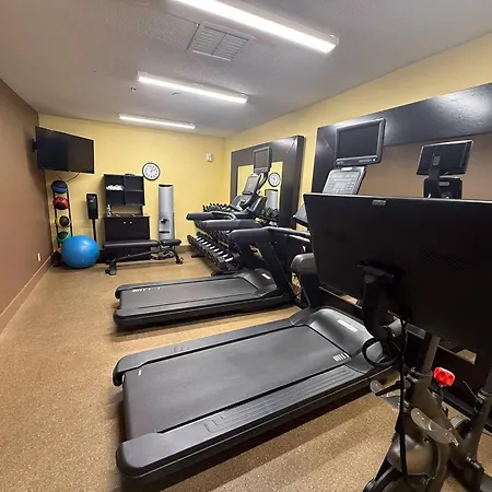 Mainstay Suites-2