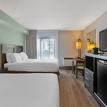 Quality Inn & Suites 5585 Ambler Drive Mississauga Ontario-2