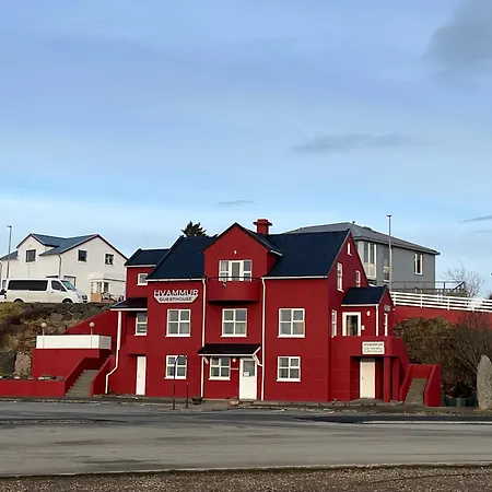 Guesthouse Hvammur By The Harbour-3