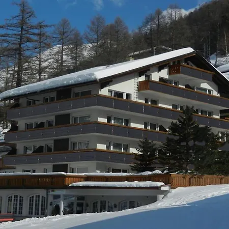 Artist Apartments & Hotel Garni-2