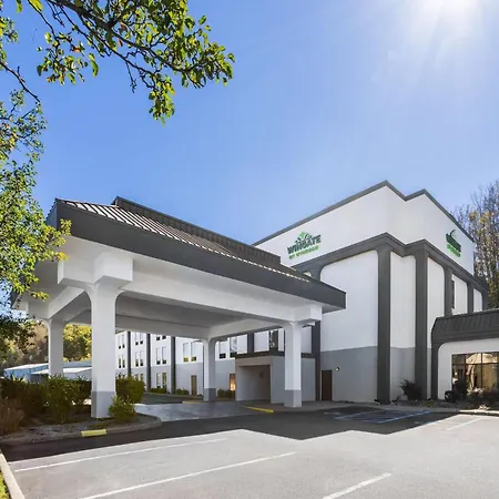 Wingate By Wyndham Buckhannon-2