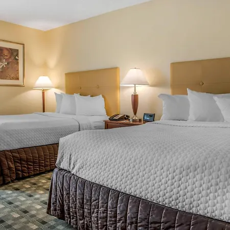 Quality Hotel Conference Center Cincinnati Blue Ash-3