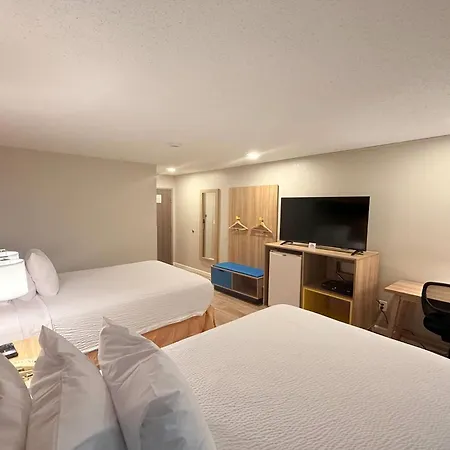 Days Inn By Wyndham Torrington-3