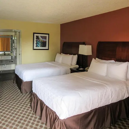 Clarion Inn-2
