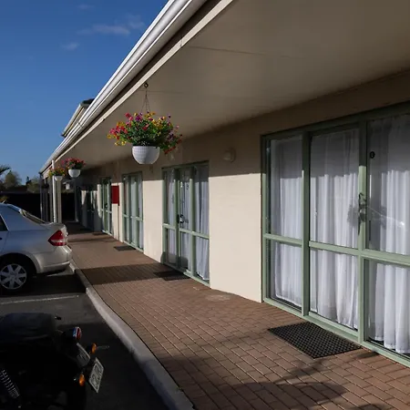 Birchwood Spa Motel-3