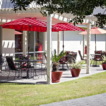 Iberia House & Suites-2
