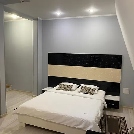 Best Season Apart Hotel-3