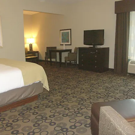 Holiday Inn Express & Suites - Cleveland Northwest By Ihg-3