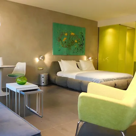 101 Adrianou Apartments-2