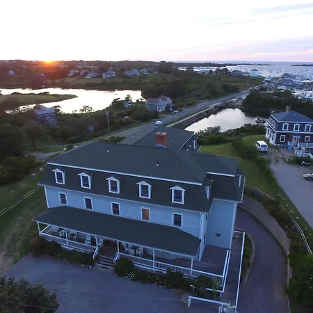 Payne'S Harbor View Inn-2