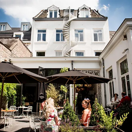 Fitz Roy Urban Hotel, Bar And Garden-2