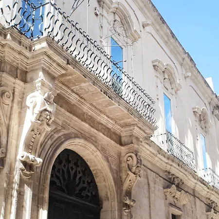 La Fiermontina Palazzo Bozzi Corso Hotel-3