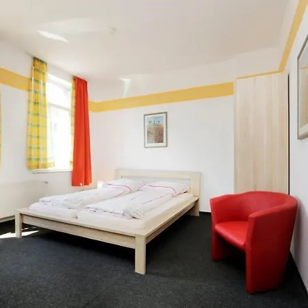 Hotel Goldener Hahn-3
