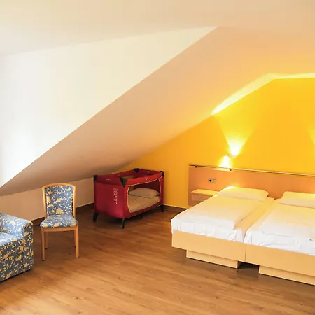 Hotel Am Markt Garni - Aegidienberg-3