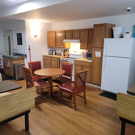 West Bethel Motel-3